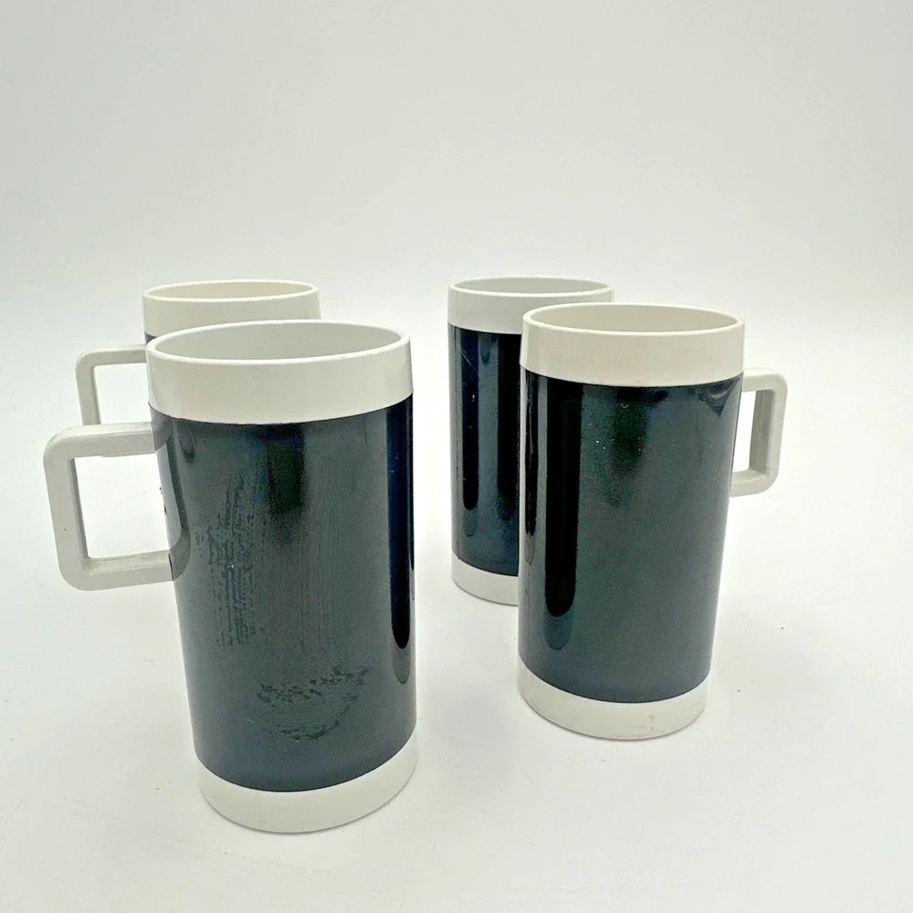 Set Of 4 Vintage Braniff Airlines Black White Espresso Plastic Cups